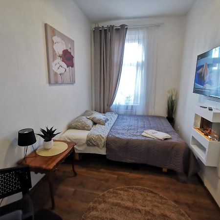 Small Studio Apartment Klaipėda Exterior foto