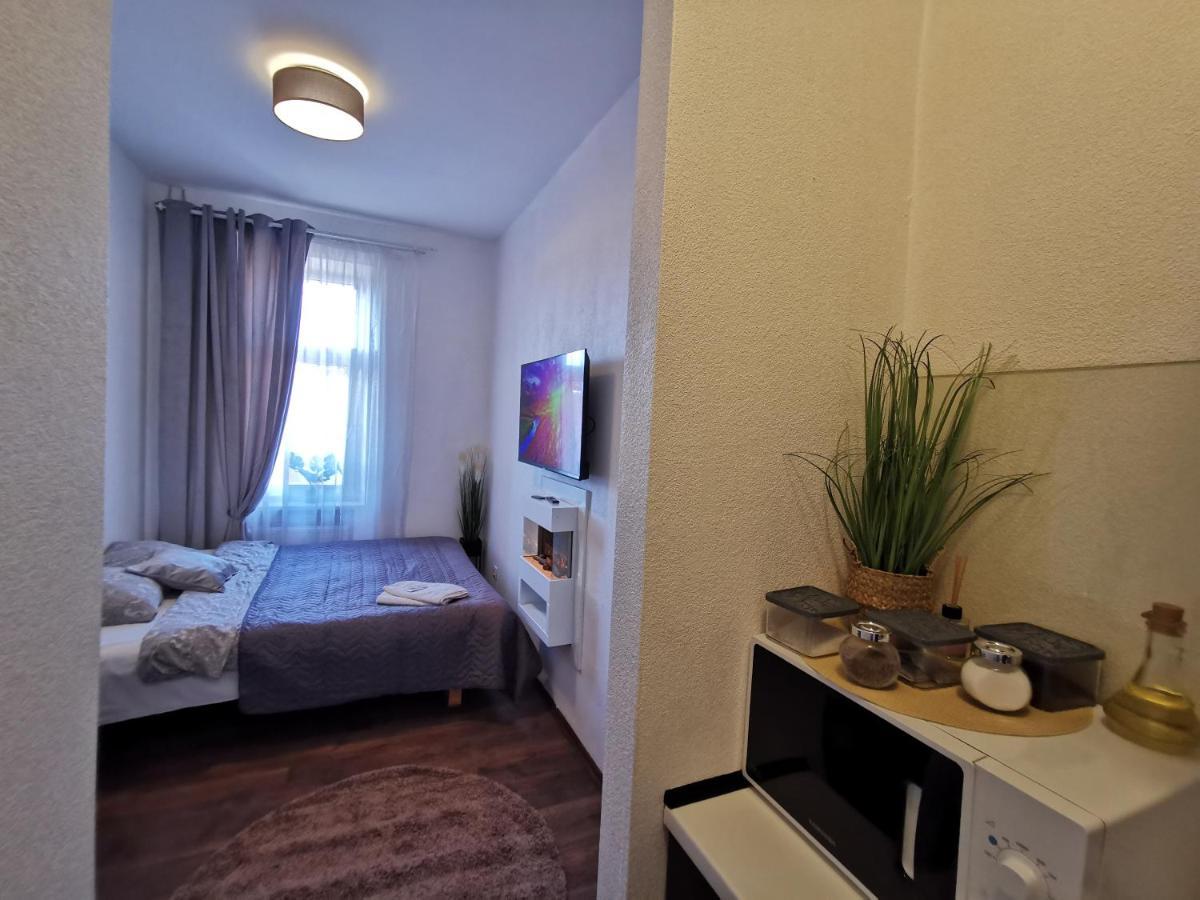 Small Studio Apartment Klaipėda Exterior foto