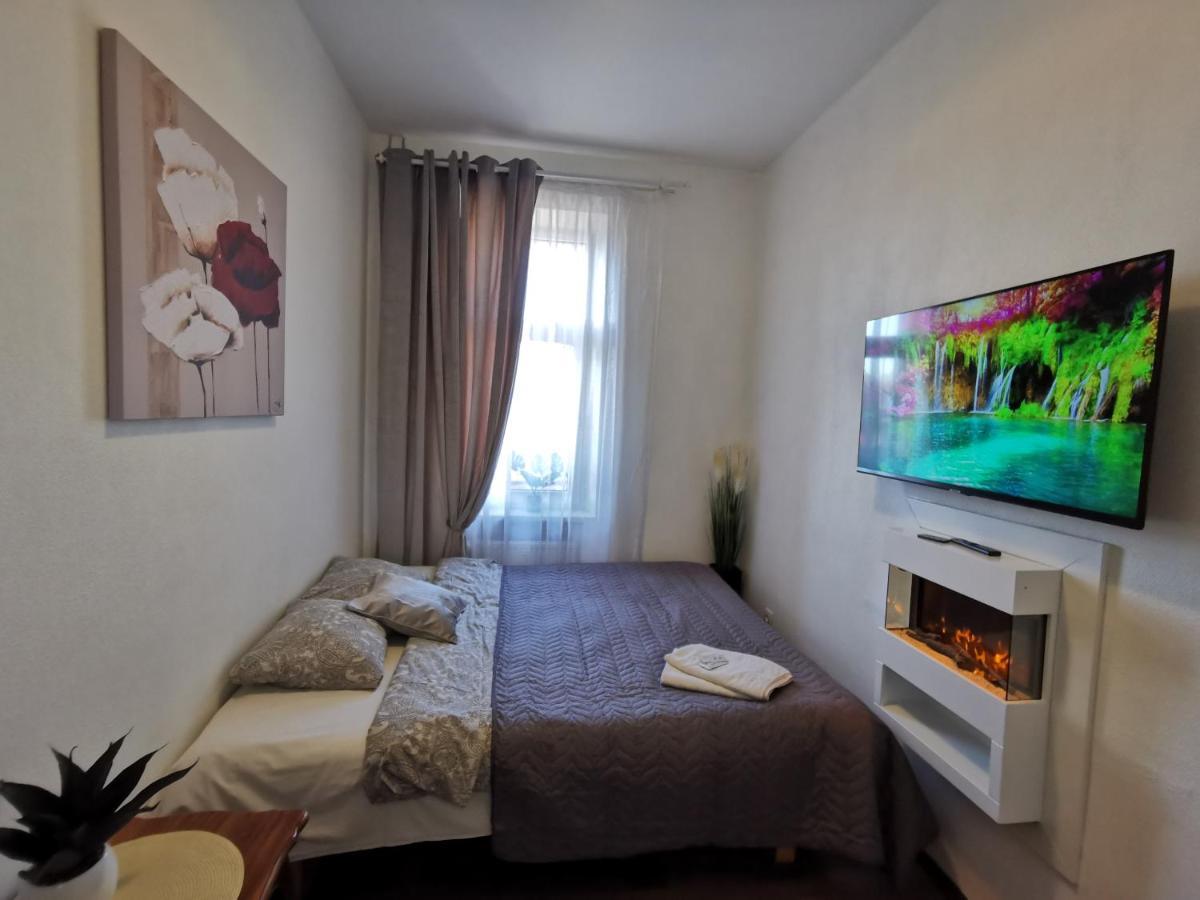 Small Studio Apartment Klaipėda Exterior foto