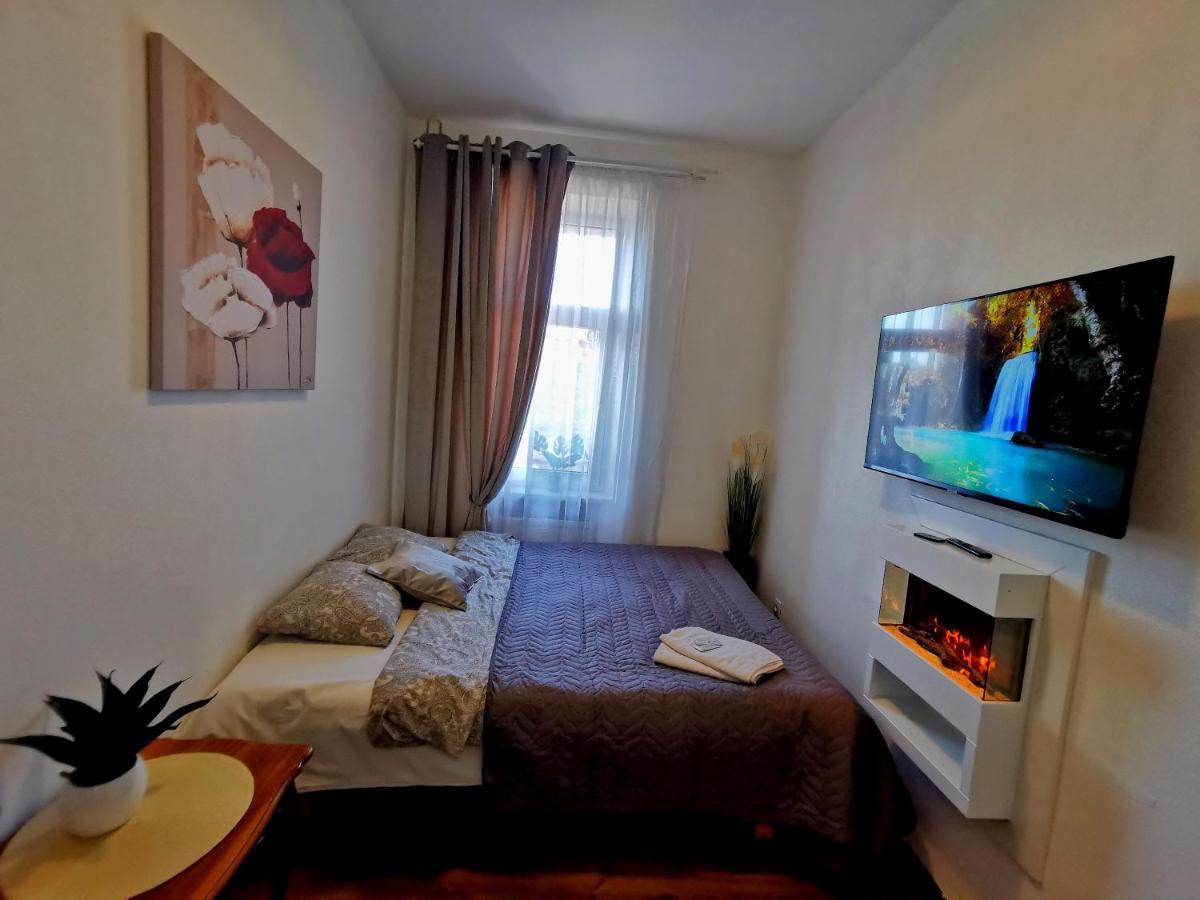 Small Studio Apartment Klaipėda Exterior foto